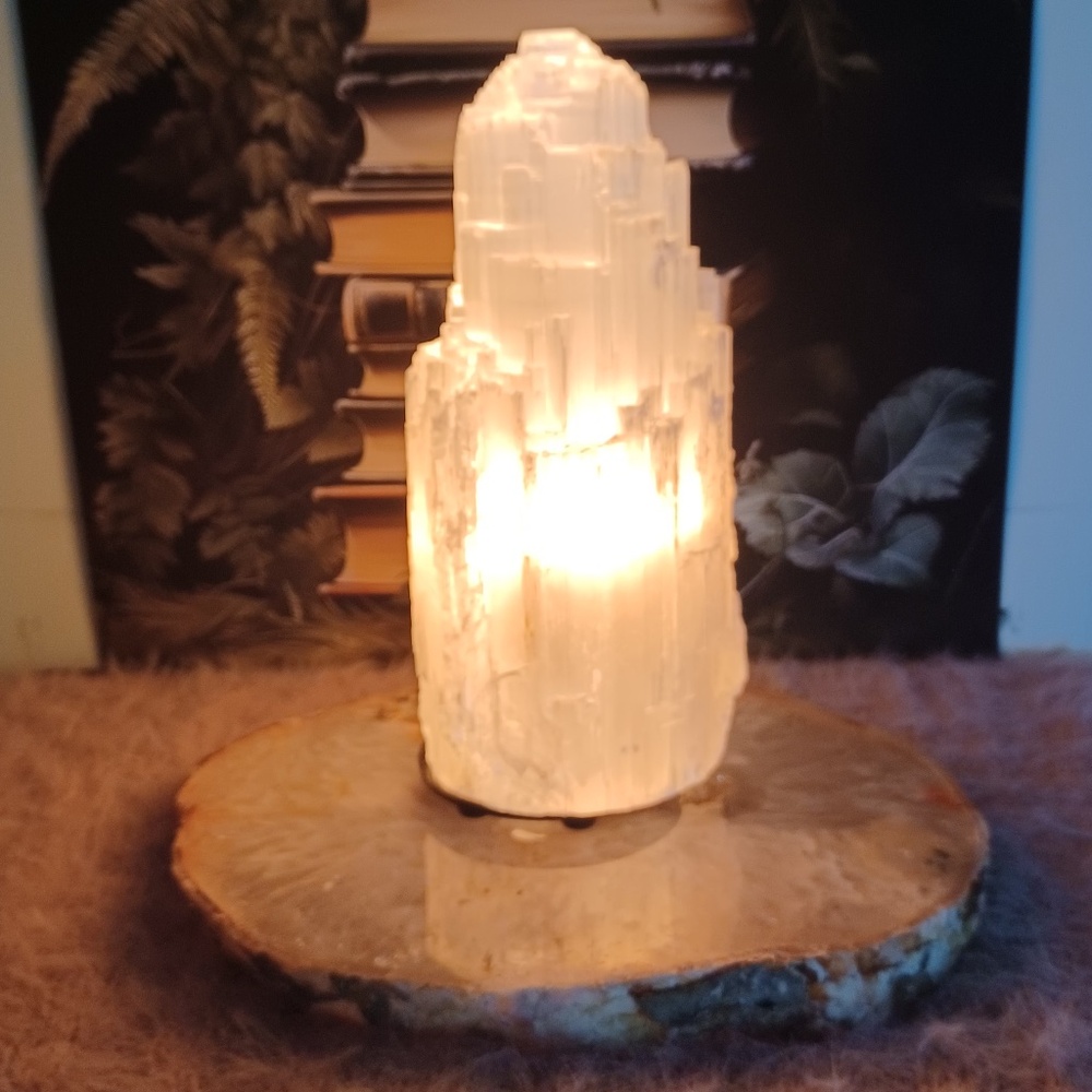 BNIB Natural Selenite Lamp Desert Rose of Africa By Himalayan Glow w/dimmer - Picture 7 of 11
